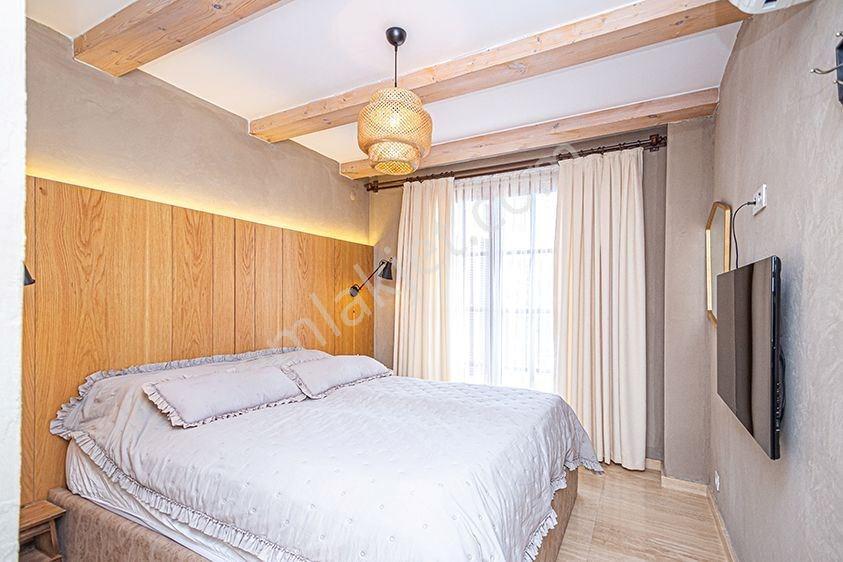 Alanya Bektaş’ta Panoramik Deniz Manzaralı Müstakil Havuzlu Muhteşem 6+2 Villa - Görsel 14