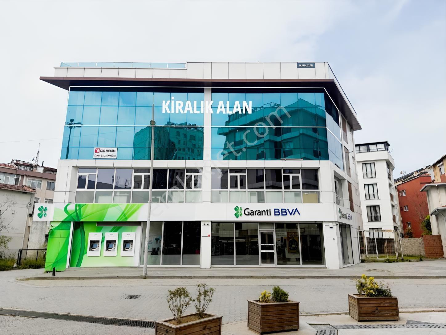 Büyükçekmece E-5 Cephe Kiralık Dekorasyonlu Ofis - 300 M2 - Görsel 9