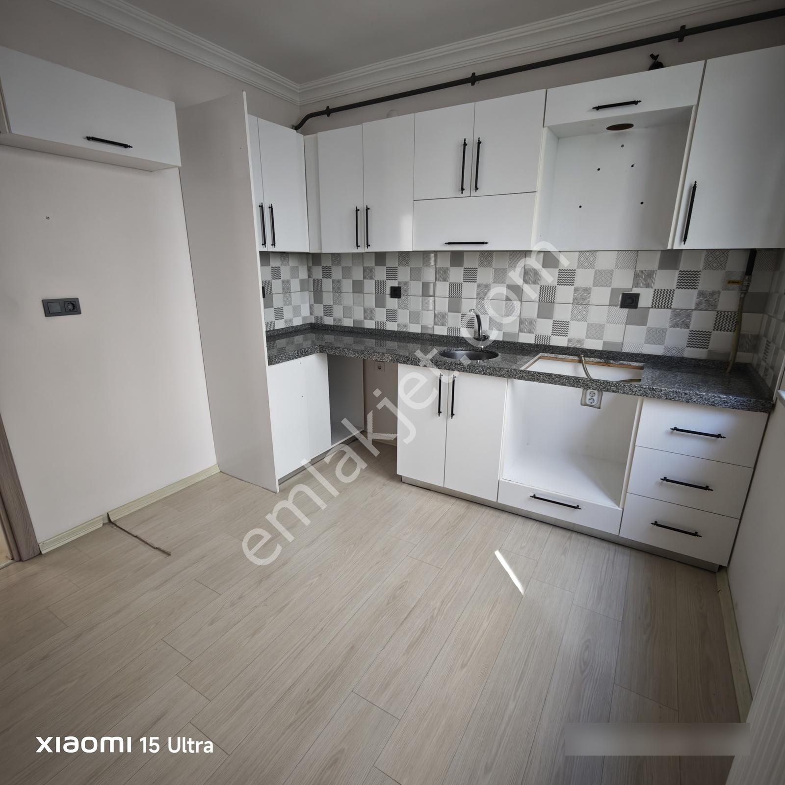 İstasyon Mahallesi 1111 Sokak Ata Aprt. Yüksek Giriş 2+1 Daire - Görsel 12