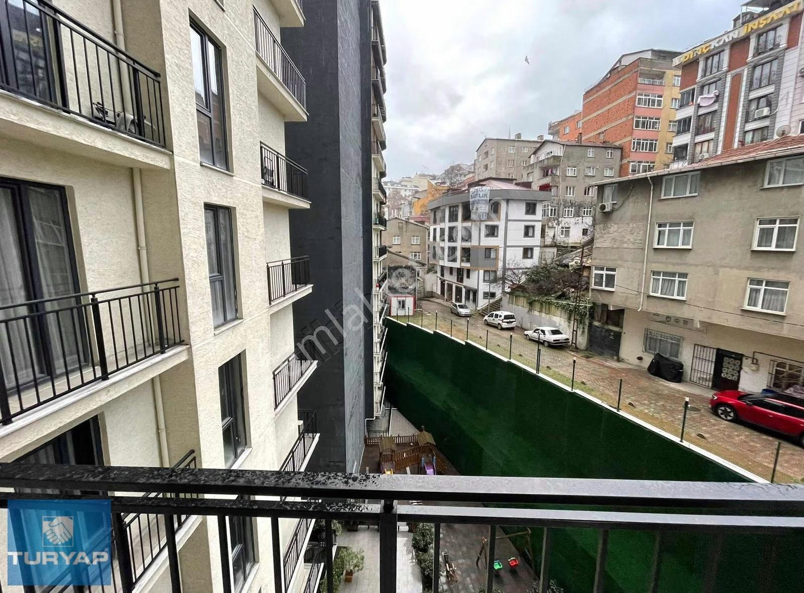 4402 Rezidans, Kapalı Otoparklı, Spor Salonlu Eşyalı 1+1 Satılık