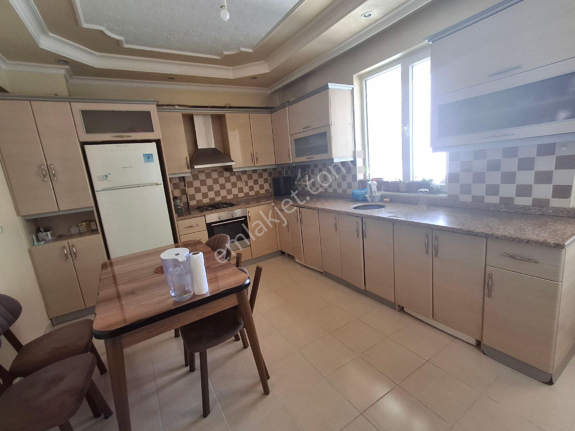 Aksaray Taşpazar Mahallesi Kafeler Caddesine Komşu 3+1 Satılık Daire - Görsel 12