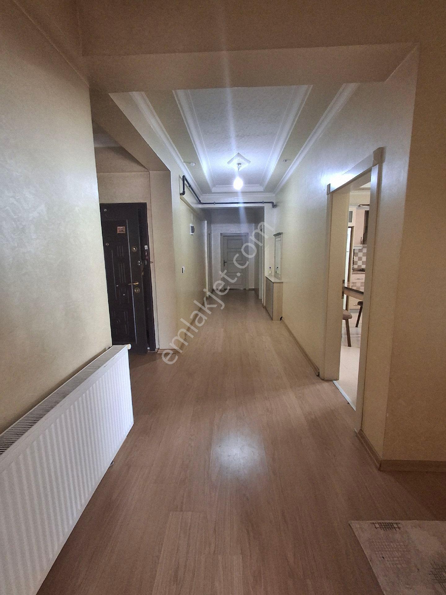 Aksaray Taşpazar Mahallesi Kafeler Caddesine Komşu 3+1 Satılık Daire - Görsel 3