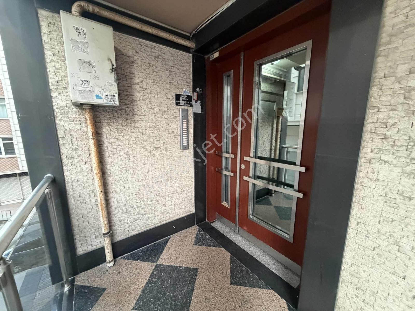 Güngören Merkez Mah 1+1 65m2 13 Yaş Krediye Uygun Satılık Daire - Görsel 19