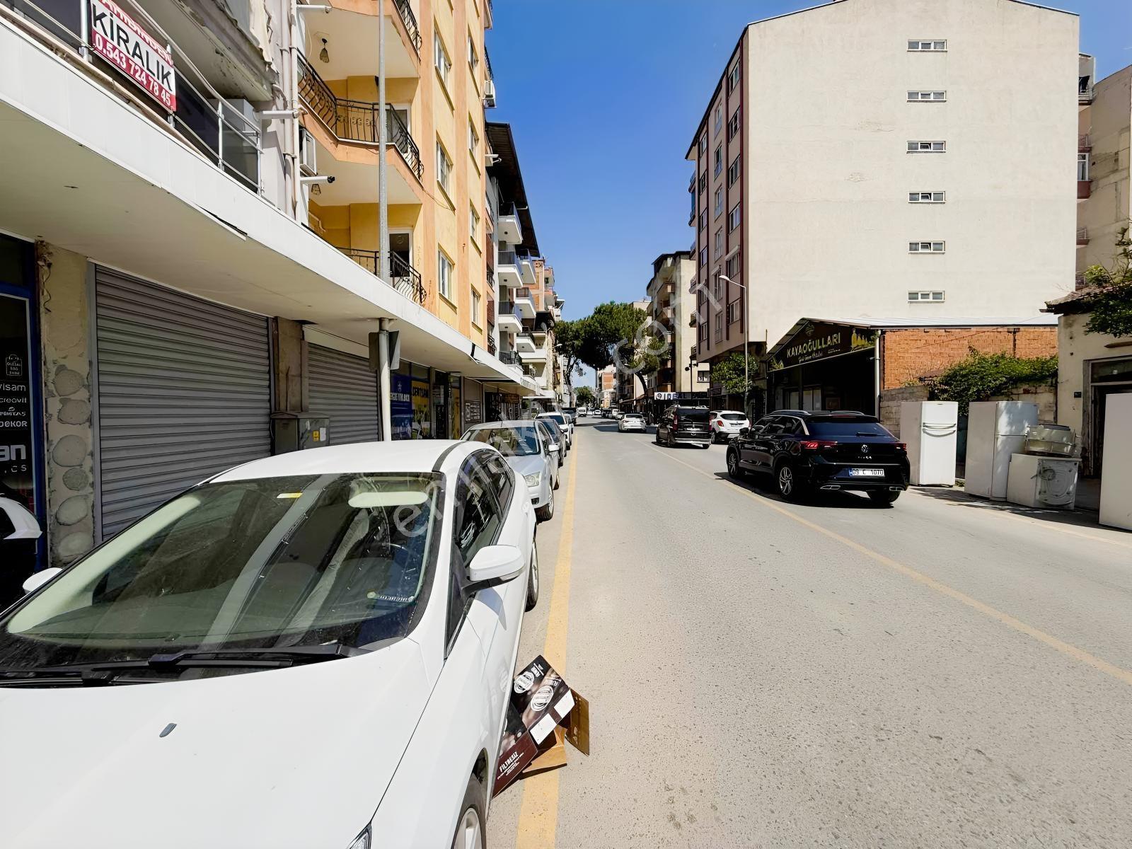Remax Pin'den İncirliova Türkan Saylan Cd Üzerinde Depolu İşyeri - Görsel 3
