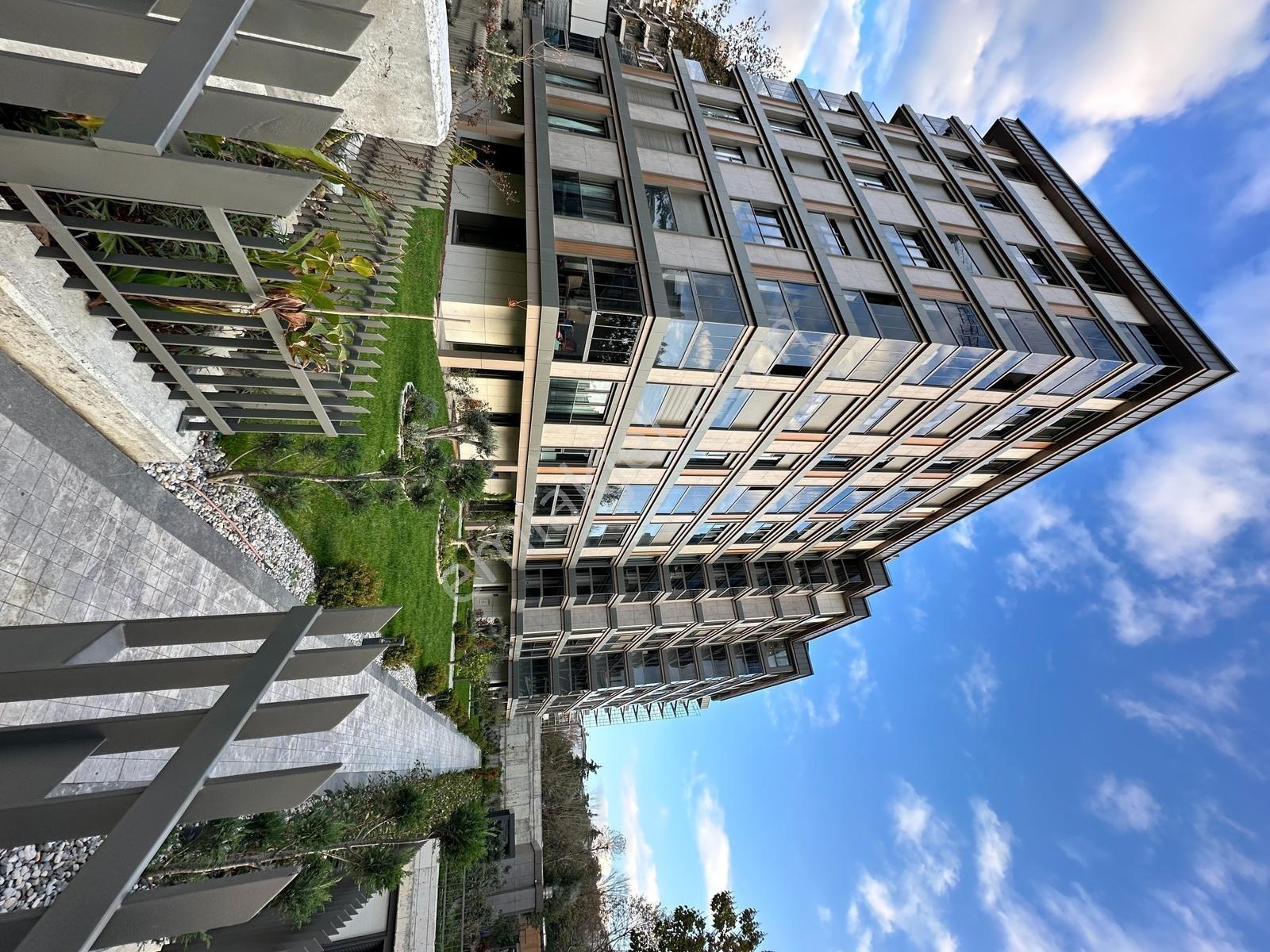 Validebağ Sitesi Peyzaj Manzaralı Önü Açık 3+1 Satılık - Görsel 2