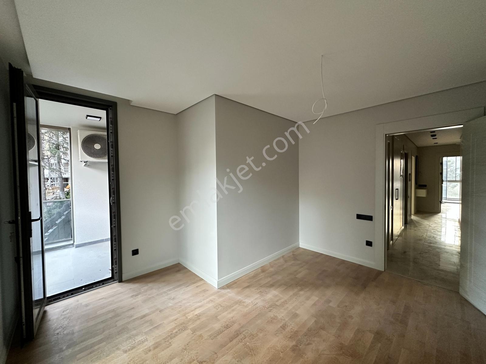 Validebağ Sitesi Peyzaj Manzaralı Önü Açık 3+1 Satılık - Görsel 17