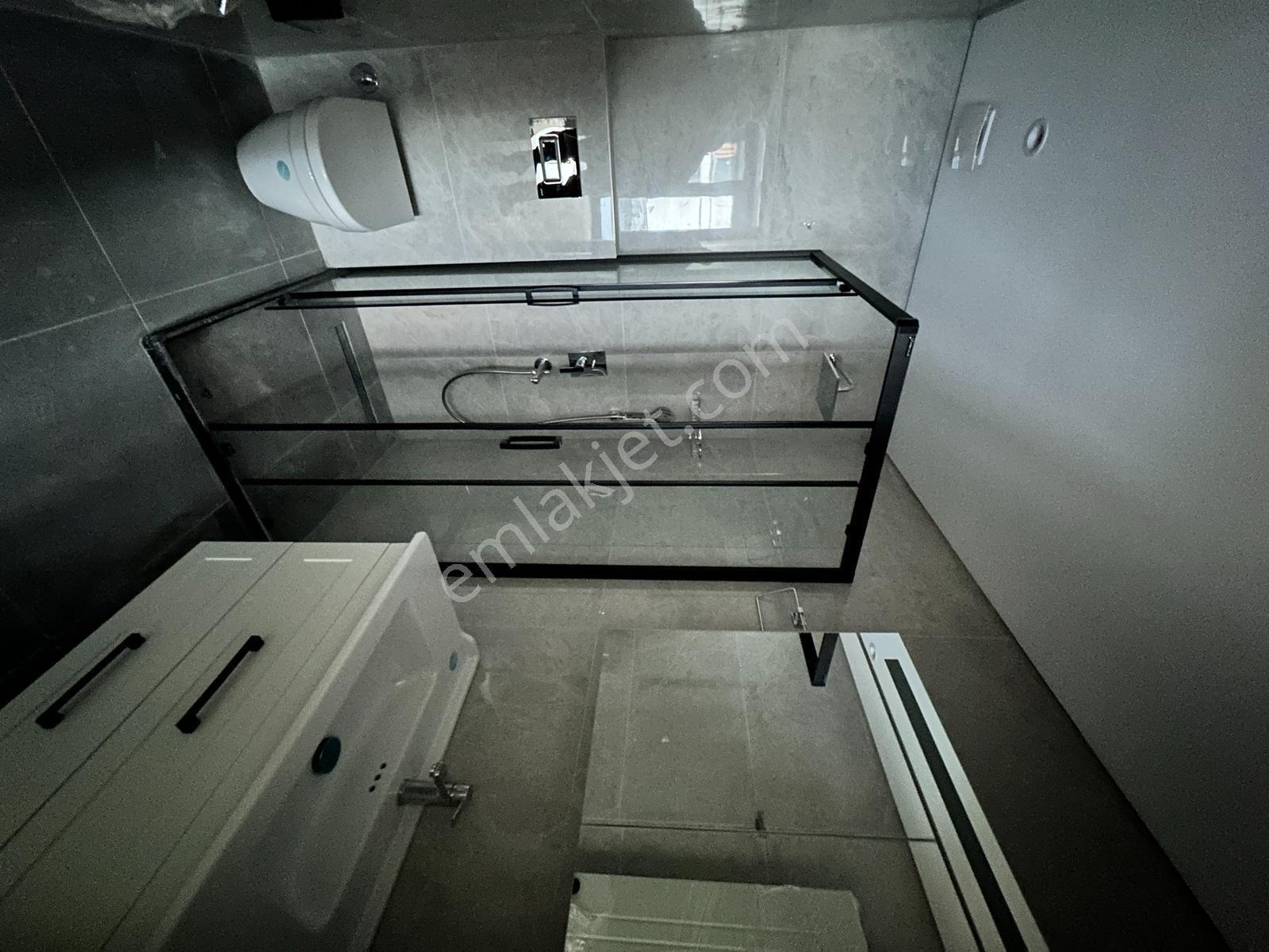 Validebağ Sitesi Peyzaj Manzaralı Önü Açık 3+1 Satılık - Görsel 15