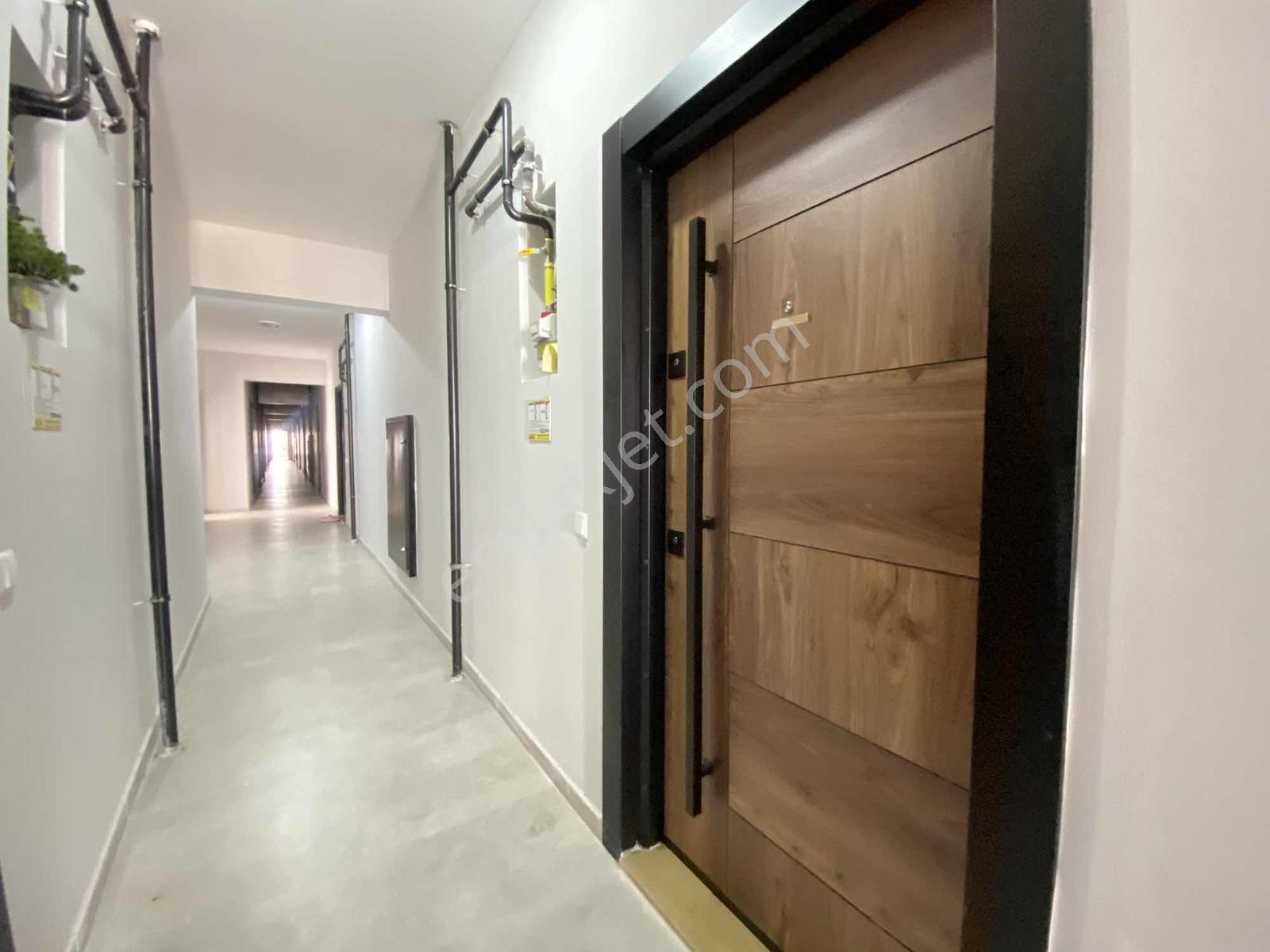 Bahadır'dan Cumhuriyet Mh.site 1+1 52m2 Şehir Hast-üniversite - Görsel 8