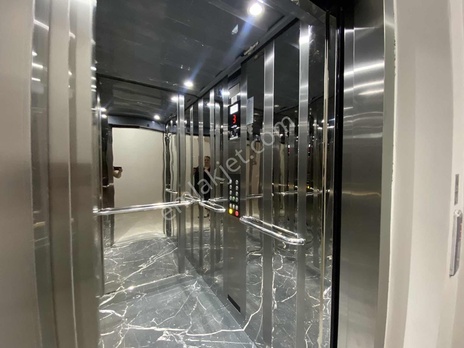 Bahadır'dan Cumhuriyet Mh.site 1+1 52m2 Şehir Hast-üniversite - Görsel 5