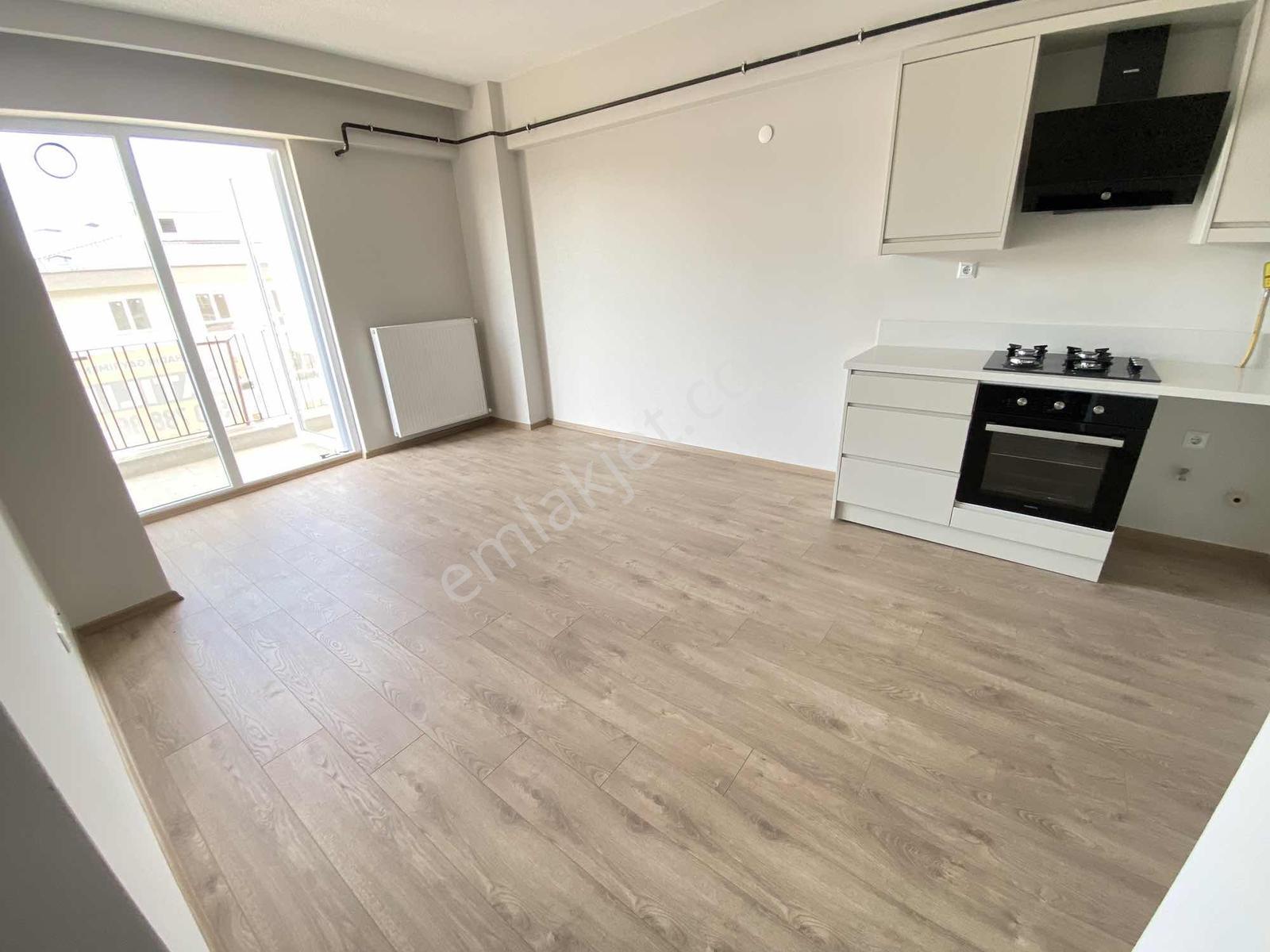 Bahadır'dan Cumhuriyet 1+1 Site 52m2 Şehir Hast-üniversite - Görsel 28
