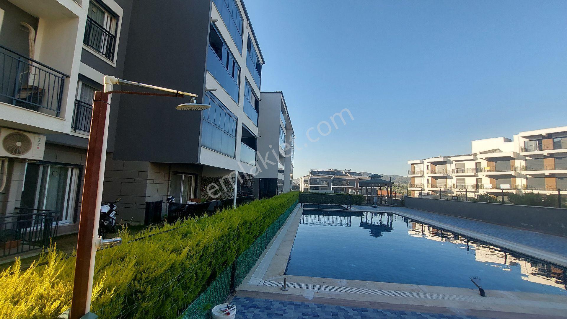 Kuşadası Değirmendere De Havuzlu Sitede Yerden Isıtmalı Kiralık 3+1 150 Daire - Görsel 6
