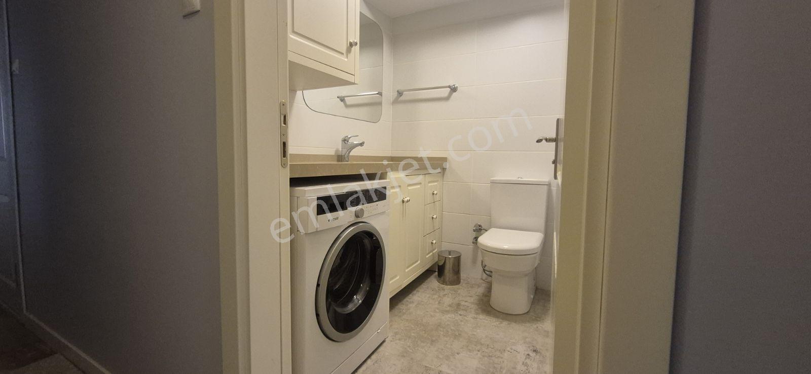 Alsancak'ta Merkezi, Modern Eşyalı 3+1 Kiralık Daire - Görsel 19