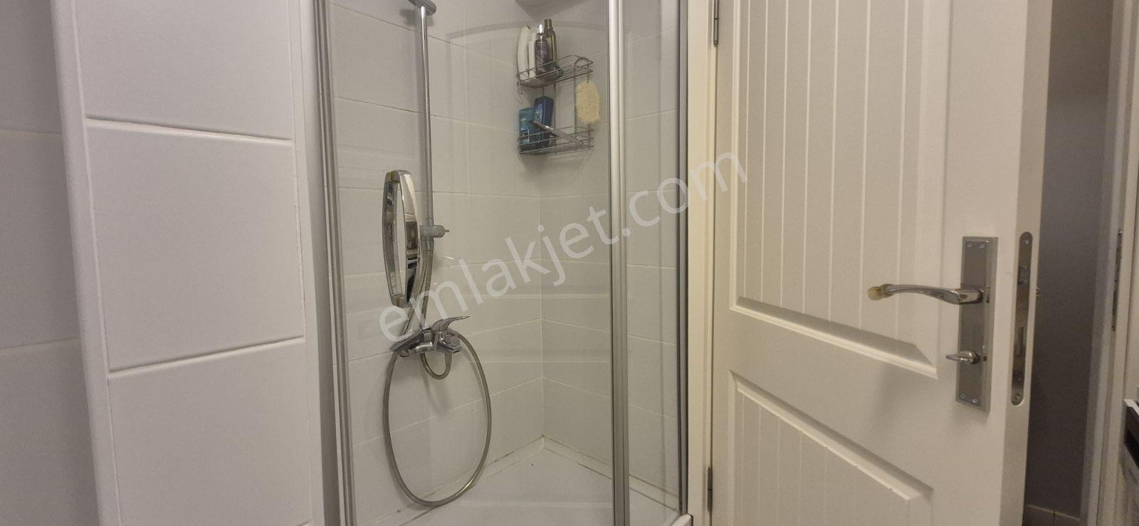 Alsancak'ta Merkezi, Modern Eşyalı 3+1 Kiralık Daire - Görsel 34