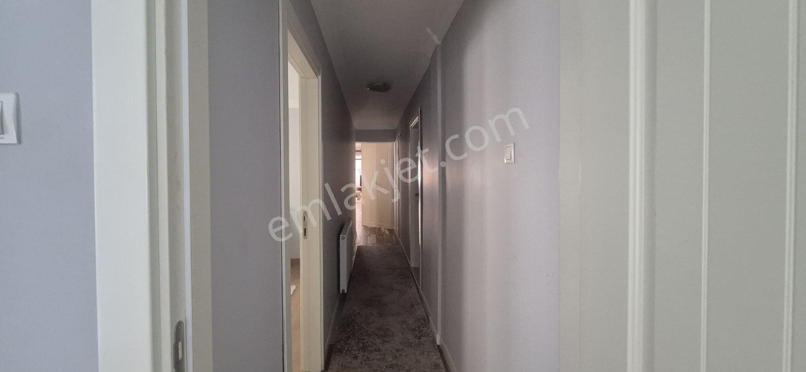 Alsancak Merkezi Konumda, 3+1 Kiralık Eşyalı Daire - Görsel 25