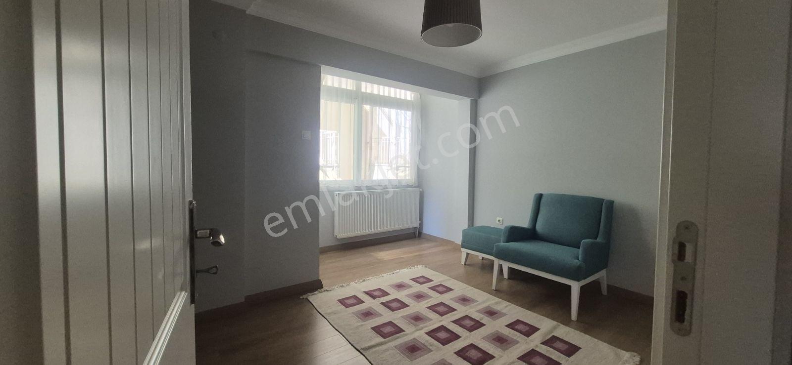 Alsancak Merkezi Konumda, 3+1 Kiralık Eşyalı Daire - Görsel 19