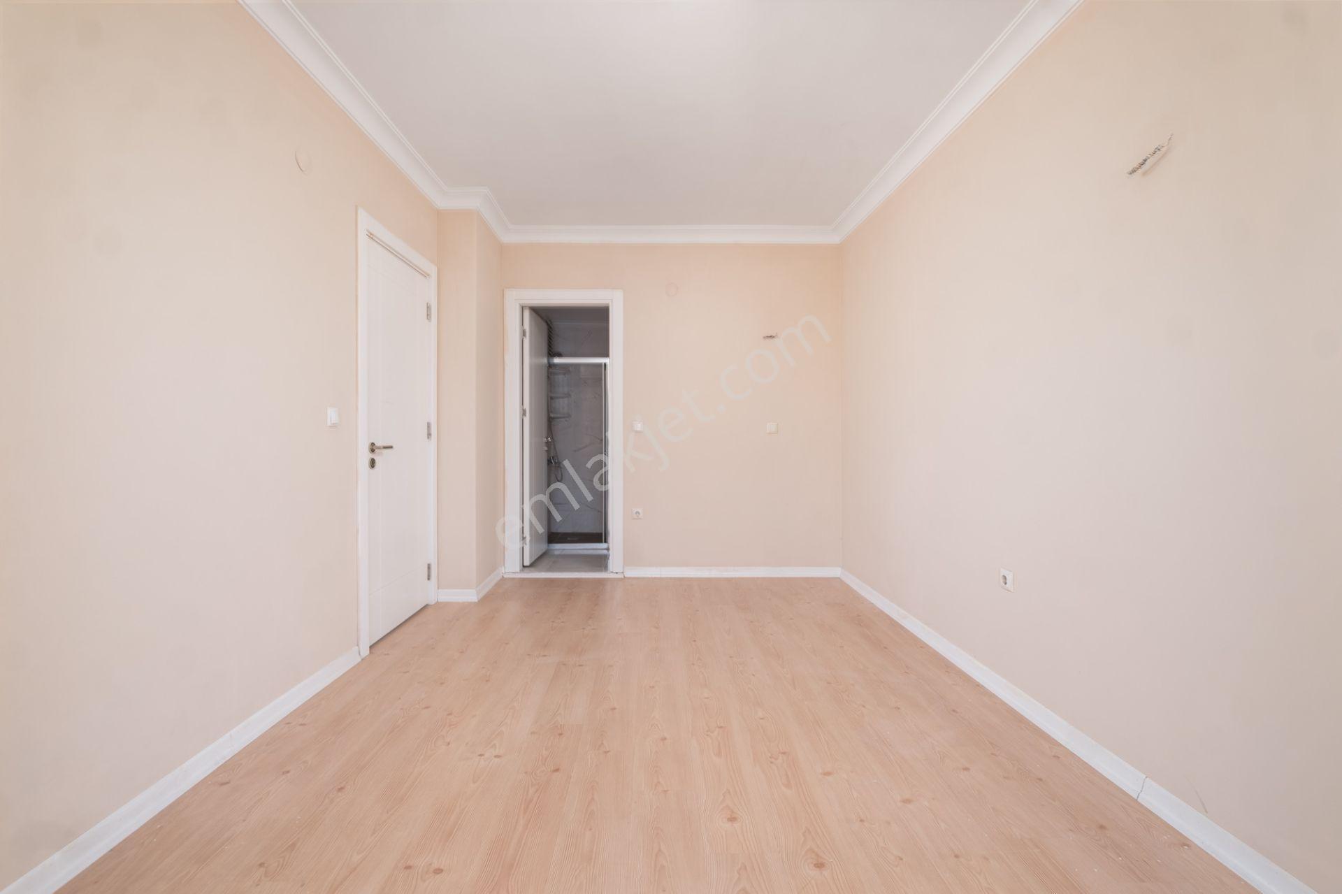 Remax Area’dan Gazi Caddesinde, Fırsat Fiyata, Yenilenmiş, Lüks Daire - Görsel 15