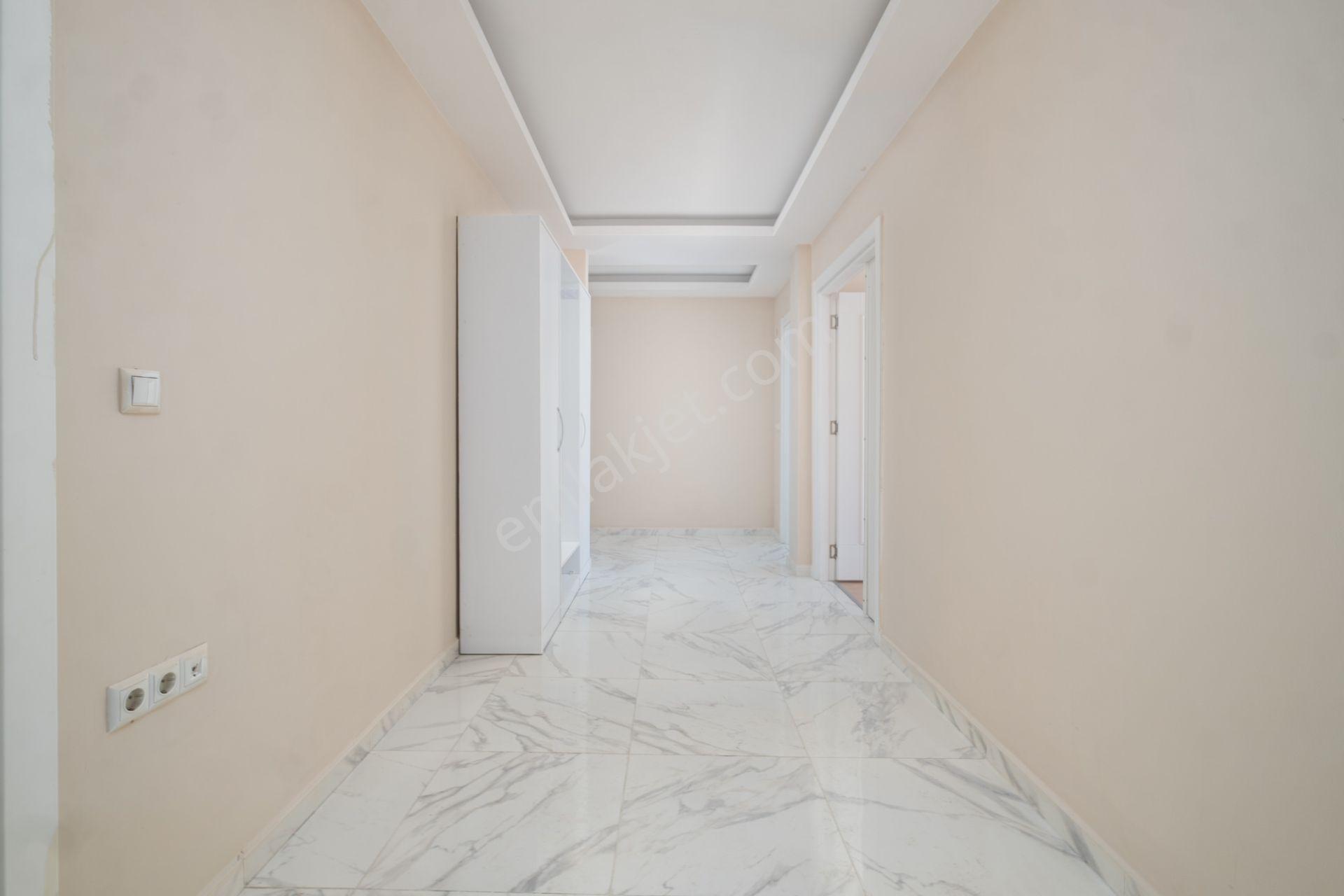 Remax Area’dan Gazi Caddesinde, Fırsat Fiyata, Yenilenmiş, Lüks Daire - Görsel 7