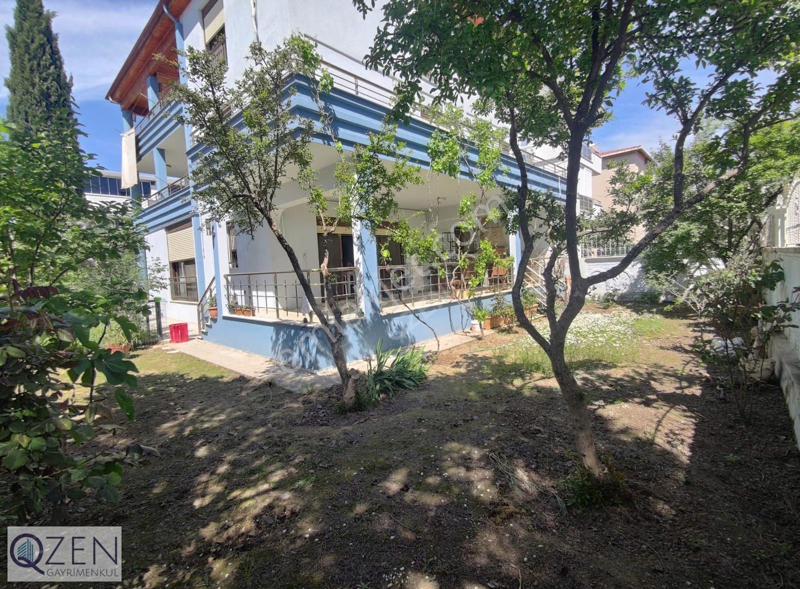 Qzen' Den 336 M² Arsa İçerisinde Tek Müstakil 5+1 Tripleks Villa