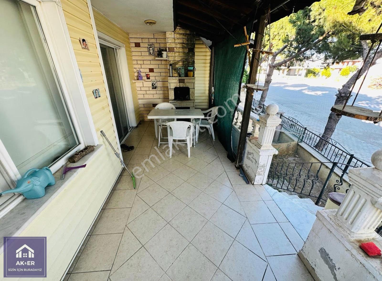 Edremit Hamidiye De 5+1 Satılık Köşe Villa - Görsel 17