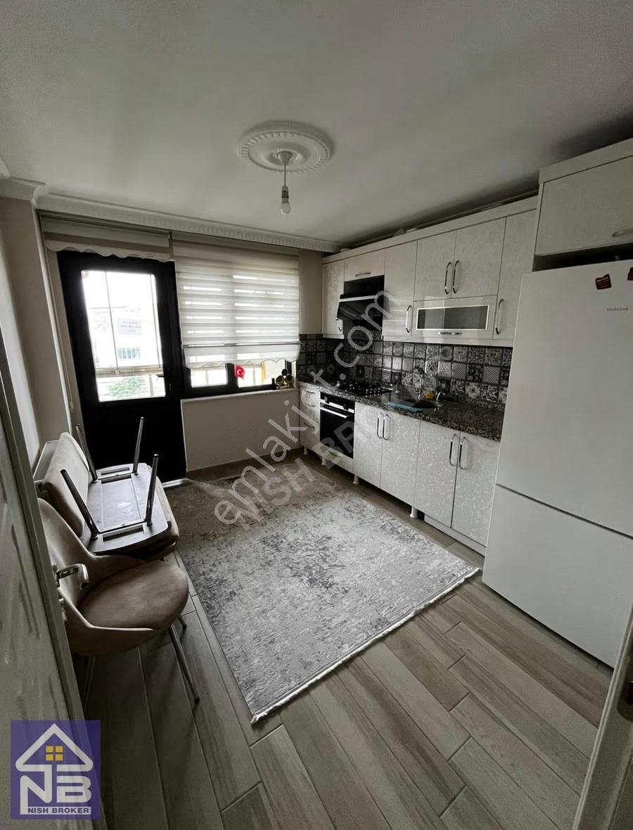 Akhisarda Kaçırılmayacak Eşyalı Satılık Daire - Görsel 6