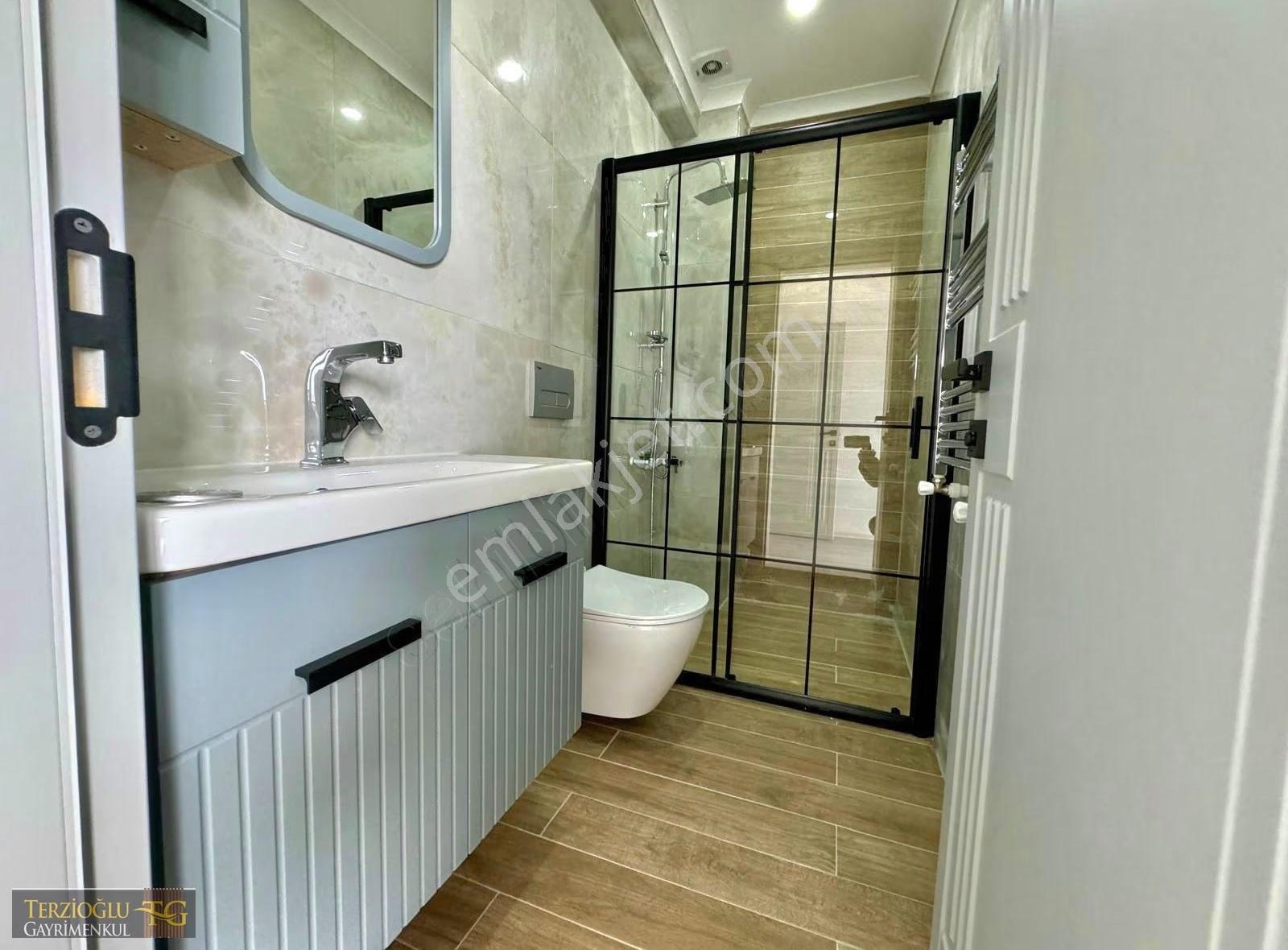Terzioğlundan Gürede Havuzlu Sitede Denize 300 Mt 5+1 Lüks Villa - Görsel 28