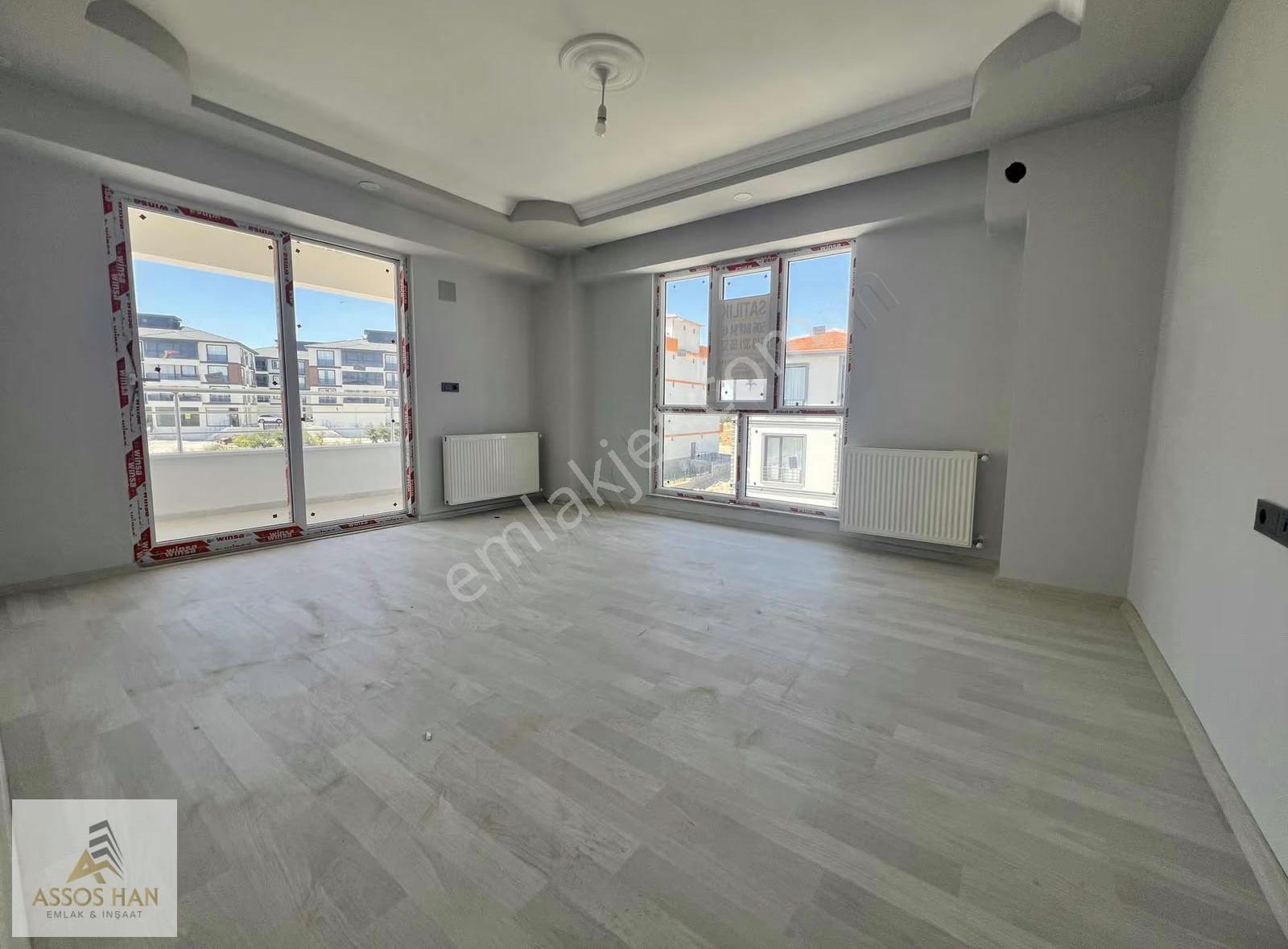 Teras Cafe Ve Üniversite Yanı Satılık 2+1 Sıfır Daire - Görsel 9