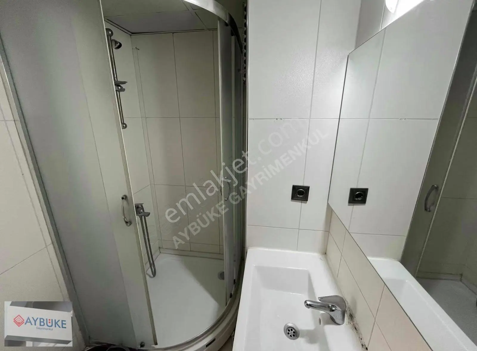 Havuzlu Sitede 1+1 Lüks Kiralık Apart - Görsel 2