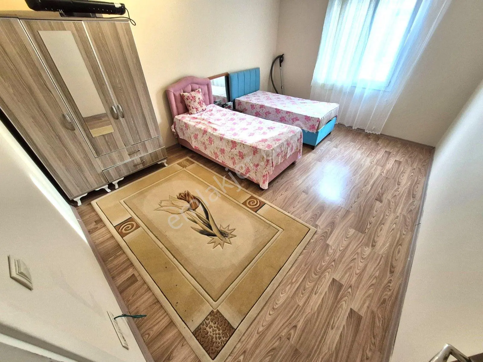 Melodi'den Altınkum'un En Geniş Evlerinden Full Eşyalı Ara Kat 1+1 Denize Yakın Daire - Görsel 3