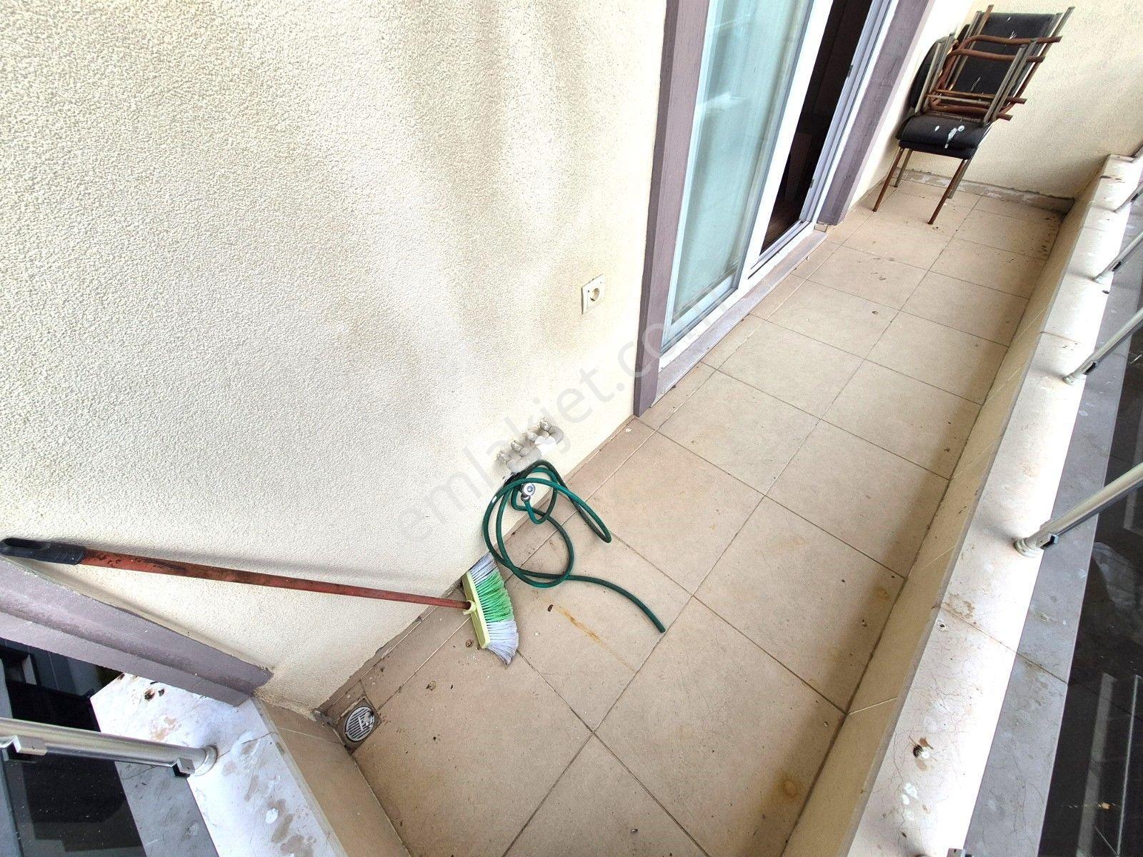 Melodi'den Altınkum'un En Geniş Evlerinden Full Eşyalı Ara Kat 1+1 Denize Yakın Daire - Görsel 10