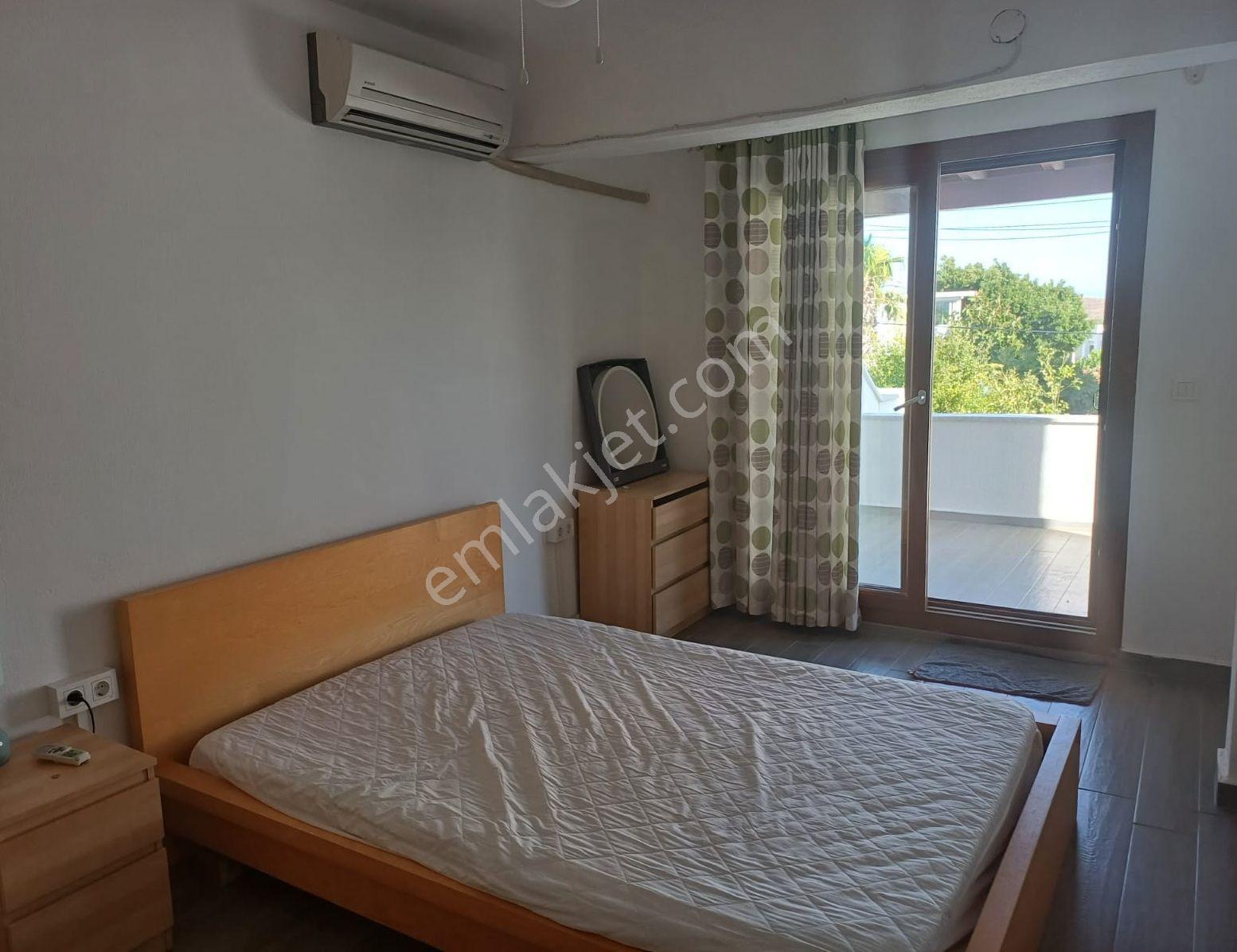 Yahşi Kartur Sitesinde Plajlı Bahçeli Bakımlı Full Eşyalı 4+1 - Görsel 18
