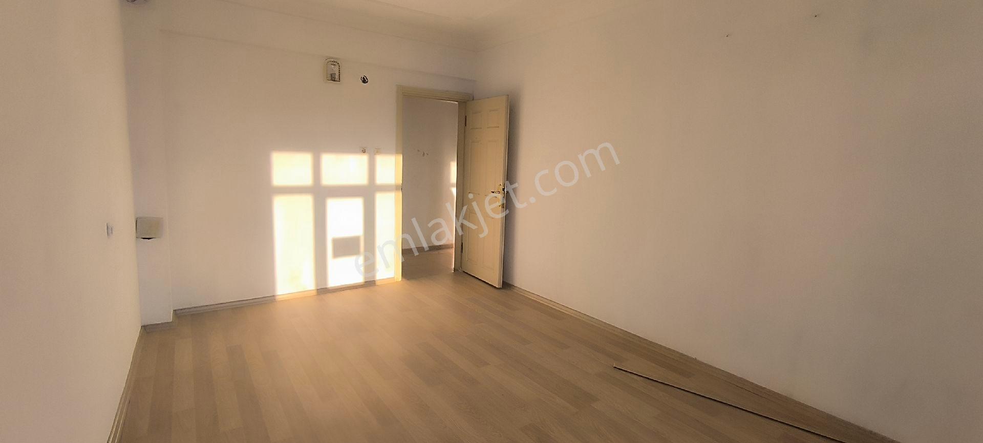 Fevzi Çakmak Mahallesi'nde Geniş Ve Ferah 2+1 Kiralık Daire