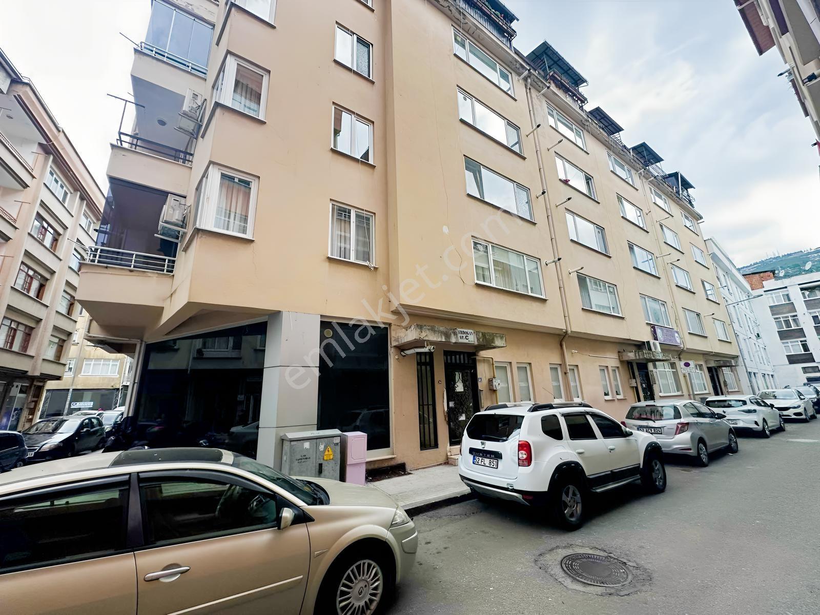 Ordu Merkez'de,millet Bahçesine Komşu Satılık Emsalsiz İşyeri