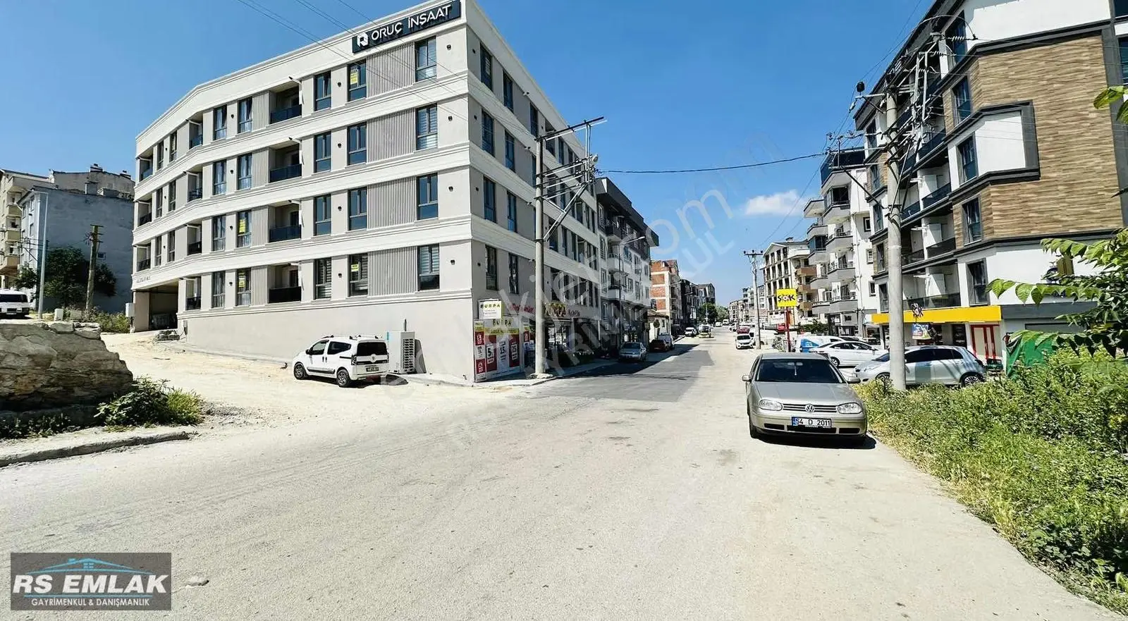 Dumlupınar'da Ana Cadde Üzeri Eşyalı 2+1 Kiralık Daire