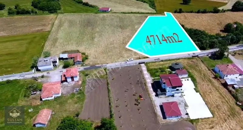 Lengerli' De Bafra Sinop Yoluna 300m Yakın Konumda Satılık Tarla