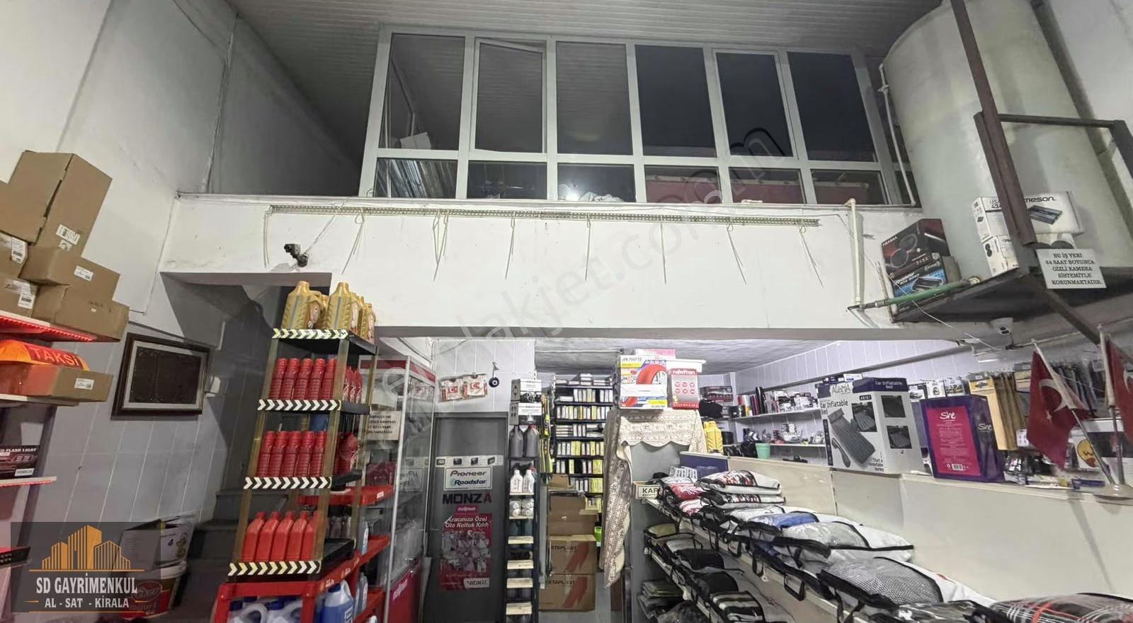 Ayvalık Sanayide Devren Kiralık Aksesuar Dükkanı - Görsel 2