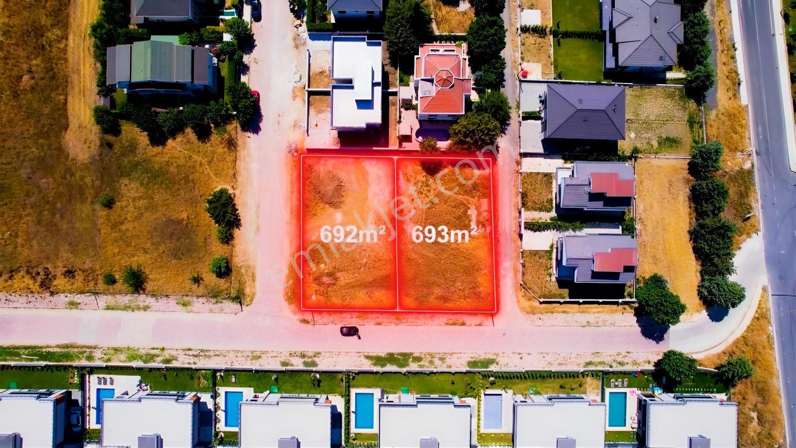 Silivri Mimarsinan Villalar Bölgesin'de 1388m2 İmarlı Arsa - Görsel 5