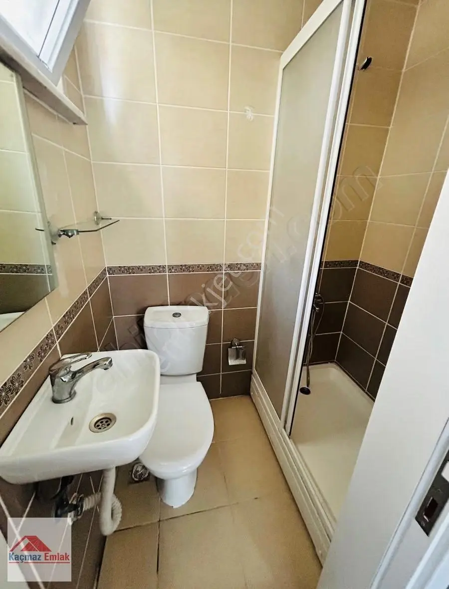 Maltepede Ara Kat Ebeveyn Banyolu Balkonlu 3+1 Kiralık Dairemiz - Görsel 5