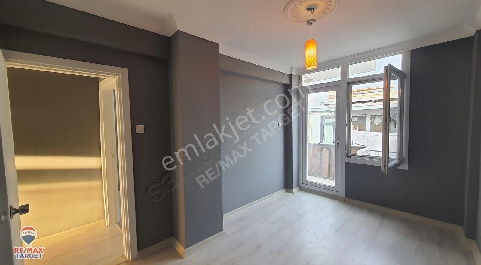 Karşıyaka Çarşı Akbank Sokağında 2+1 İçi Yapılı Daire Satılık - Görsel 18