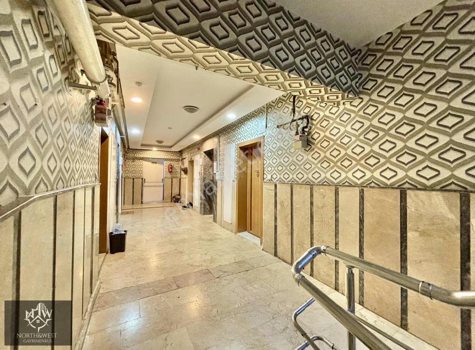 Ata Mahallesi Palmiye Sitesi Ara Kat Kiralık 3+1 Daire - Görsel 12