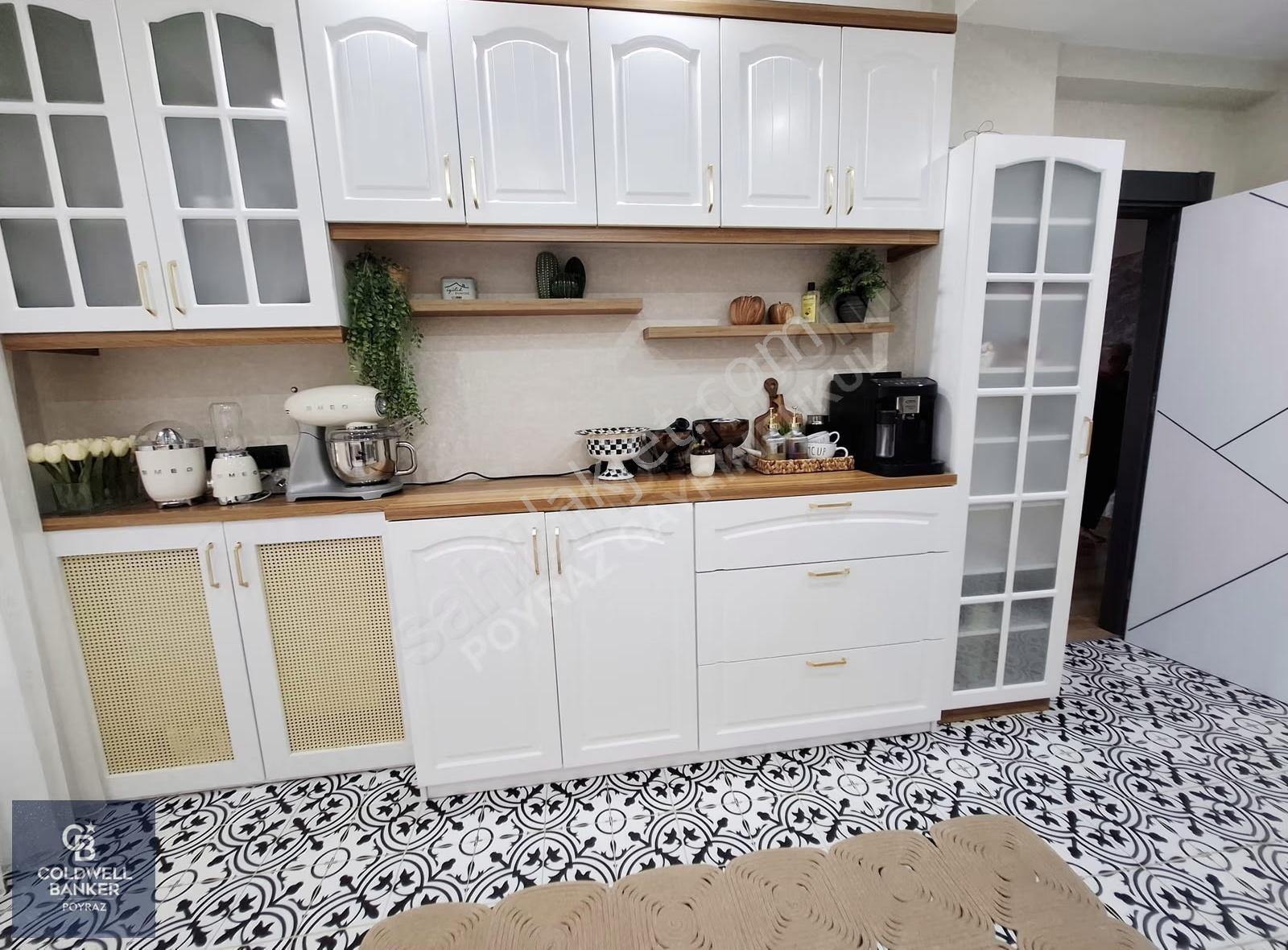 Menderes Coldwell Banker'dan Özel Havuzlu Geniş Bahçe 4+1 Villa - Görsel 23