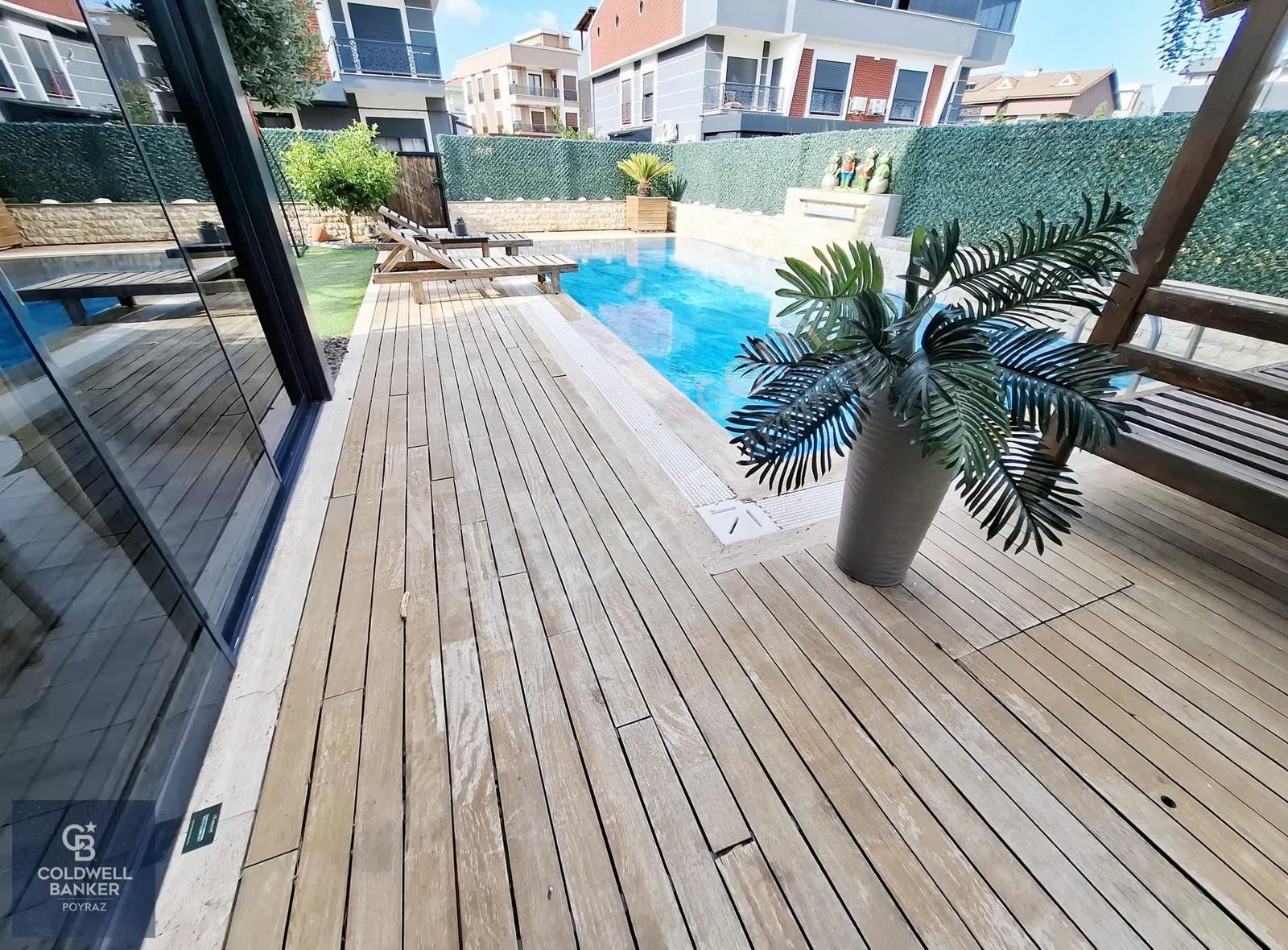 Menderes Coldwell Banker'dan Özel Havuzlu Geniş Bahçe 4+1 Villa - Görsel 14