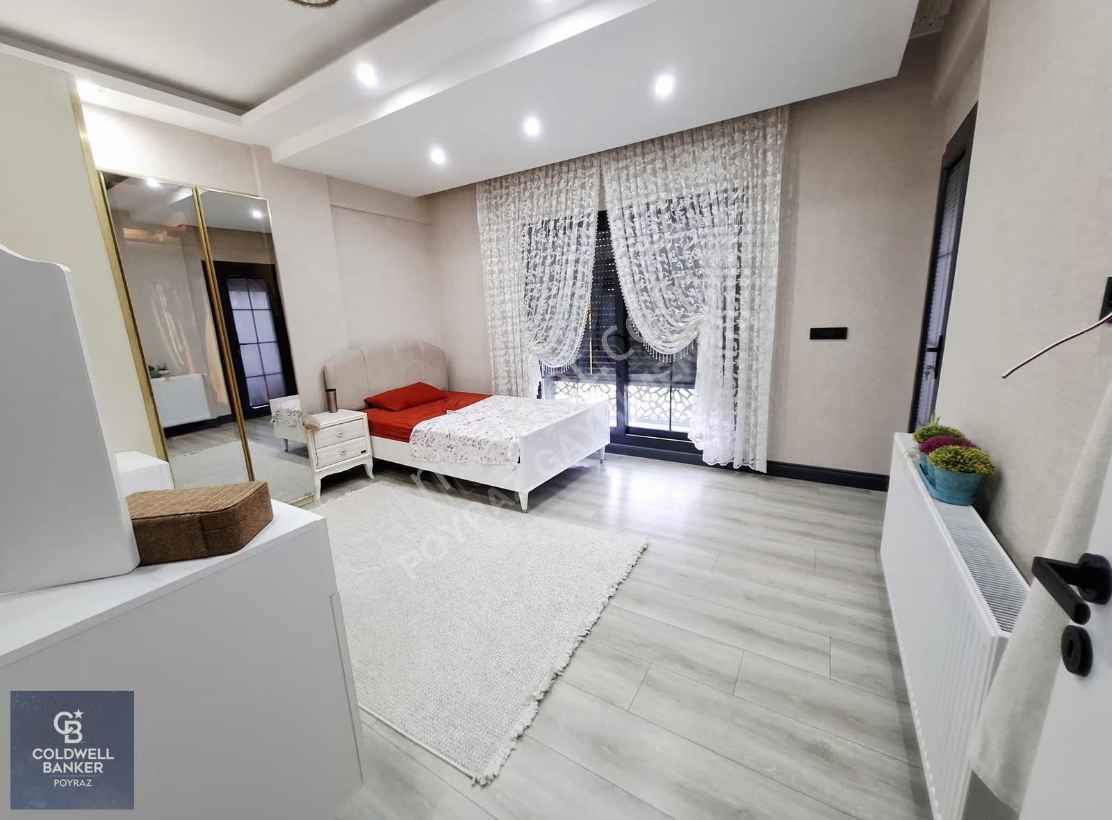 Menderes Coldwell Banker'dan Özel Havuzlu Geniş Bahçe 4+1 Villa - Görsel 6