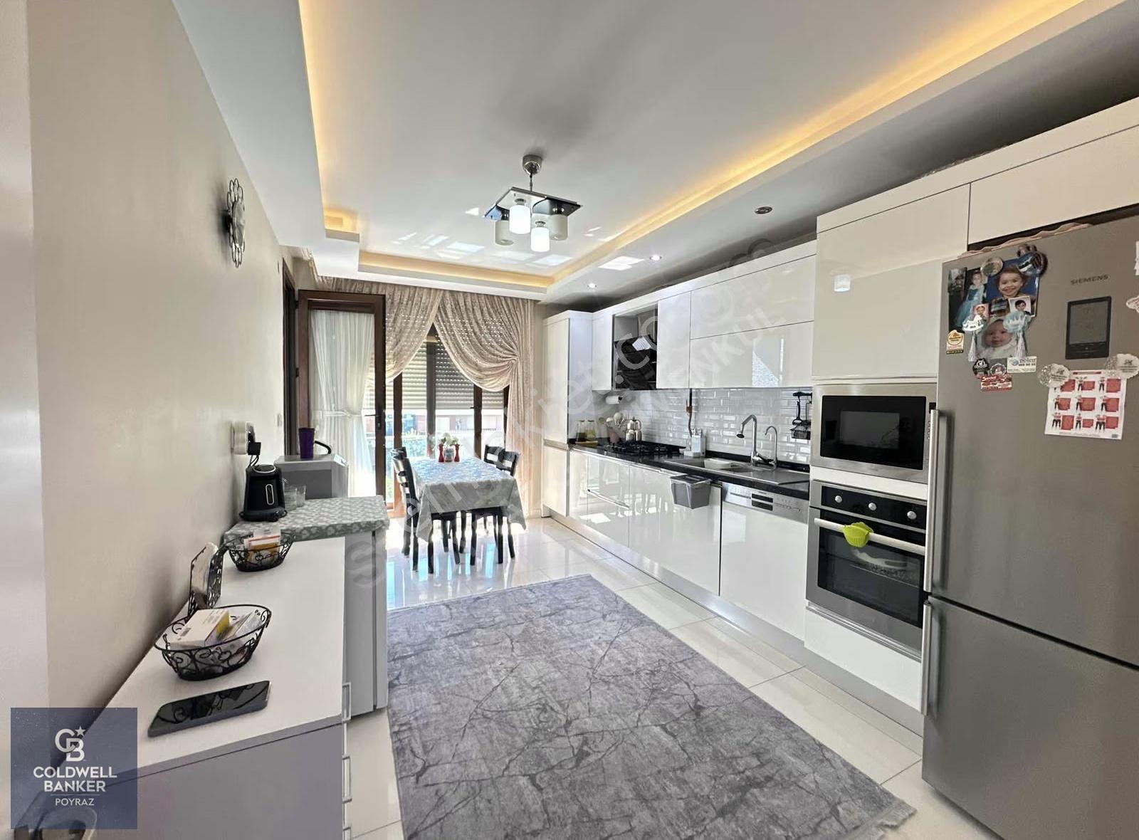 Menderes Coldwell Banker Poyraz'dan Havuzlu 3+1 Lüks Daire - Görsel 13