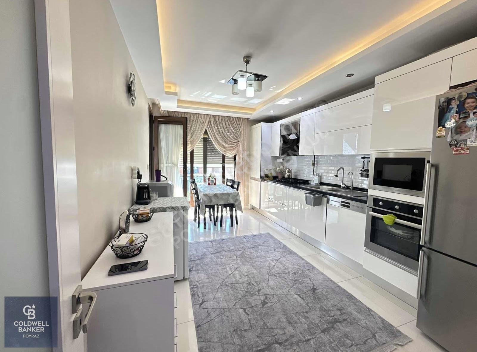 Menderes Coldwell Banker Poyraz'dan Havuzlu 3+1 Lüks Daire - Görsel 2
