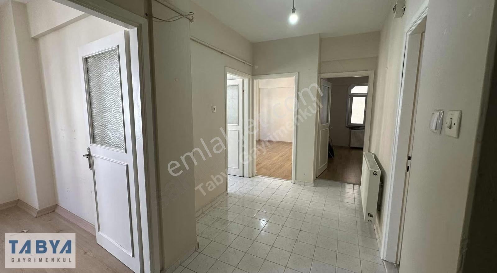Merkezi Lokasyonda 2+1 Geniş Kiralık Daire - Görsel 13