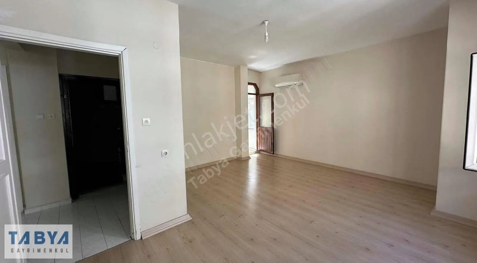 Merkezi Lokasyonda 2+1 Geniş Kiralık Daire - Görsel 5