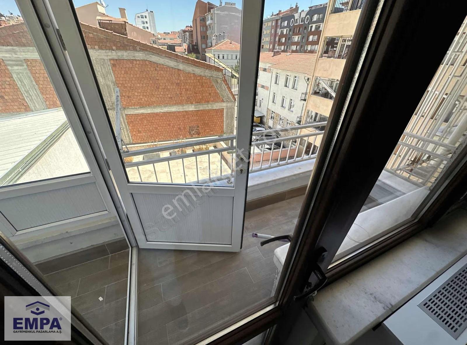 Empa'dan Arifiye Atatürk Cad. 4+1 180m² Bakımlı Lüks Kiralık - Görsel 16