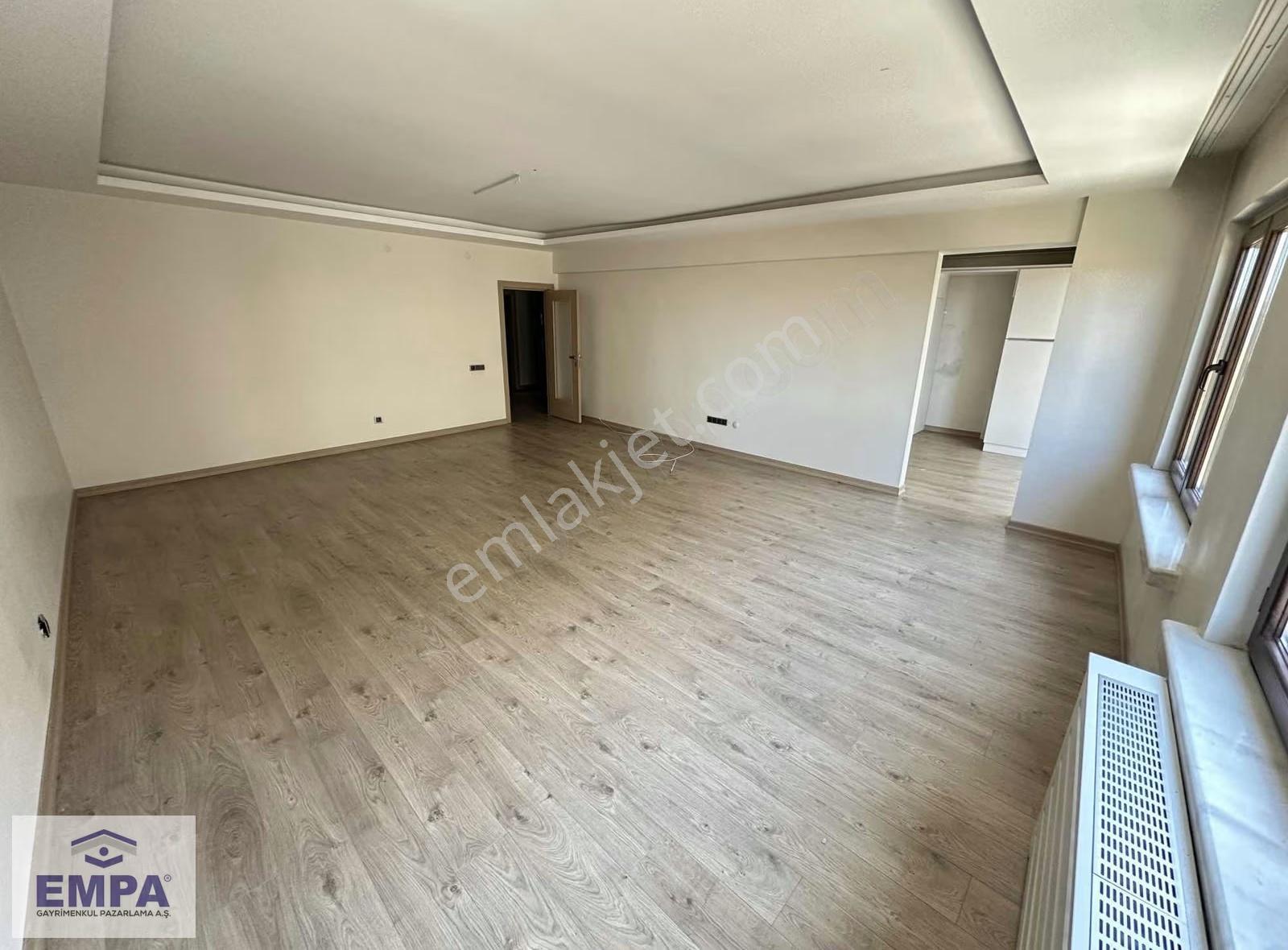 Empa'dan Arifiye Atatürk Cad. 4+1 180m² Bakımlı Lüks Kiralık - Görsel 5