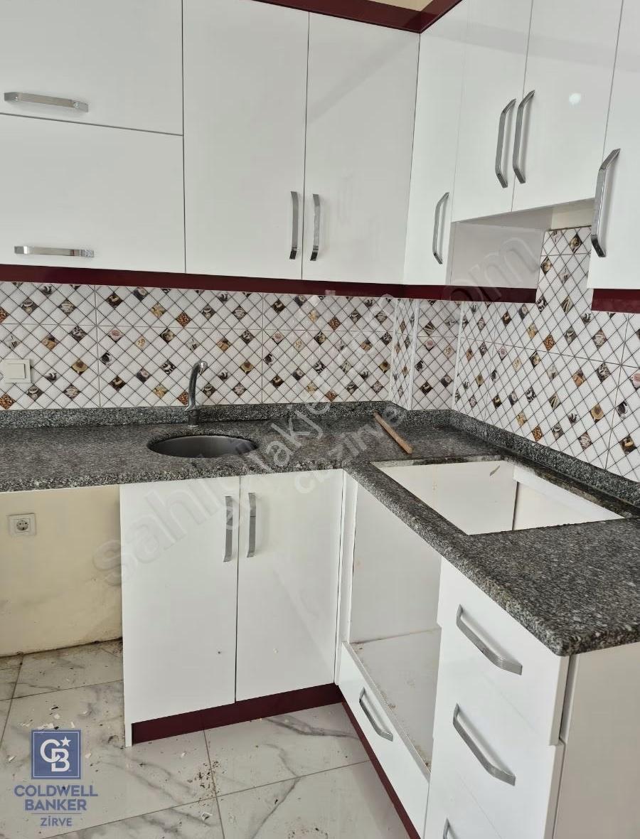 Ilıca'da Merkezi Konumda Kiralık 2+1 Daire - Görsel 8