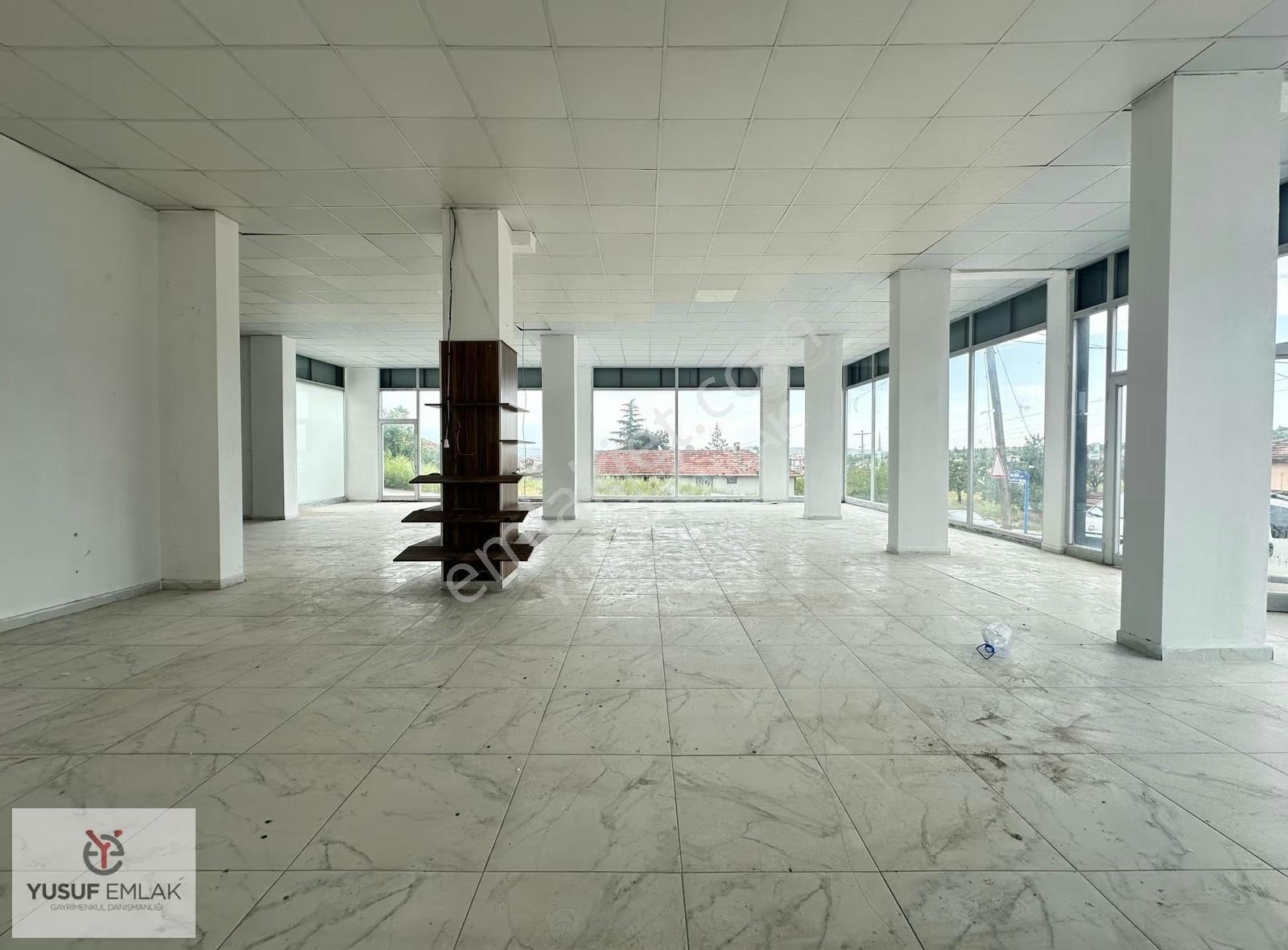 Polatlı Basrı Yolu Üzerinde Kiralık 290 M² İş Yeri